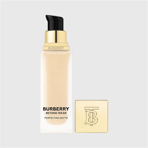 burberry beyond wear matte foundation